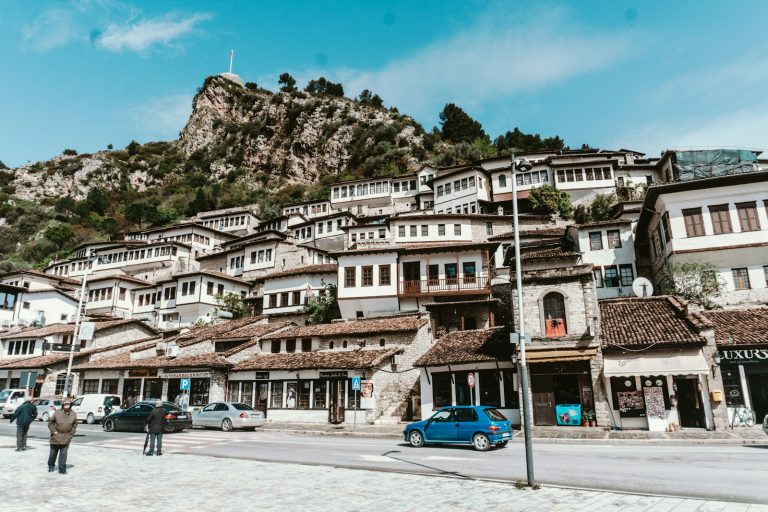 eSIM ilimitada para Albania (2026): precios para 3, 5 y 7 días