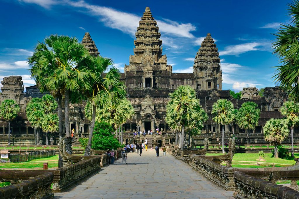 Cheapest unlimited eSIM for Cambodia? From €7.95 for 3 days (October 2026)