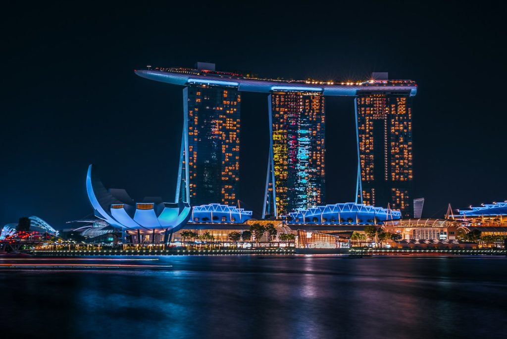 Cheapest unlimited eSIM for Singapore? From €2.95 for 1 day (October 2026)